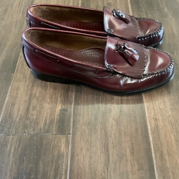 G.H. Bass Weejuns Men\'s 9.5 D Burgundy Kiltie Tassel Leather Loafer main image 7